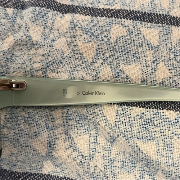 Calvin Klein Sunglasses - Picture 6 of 6